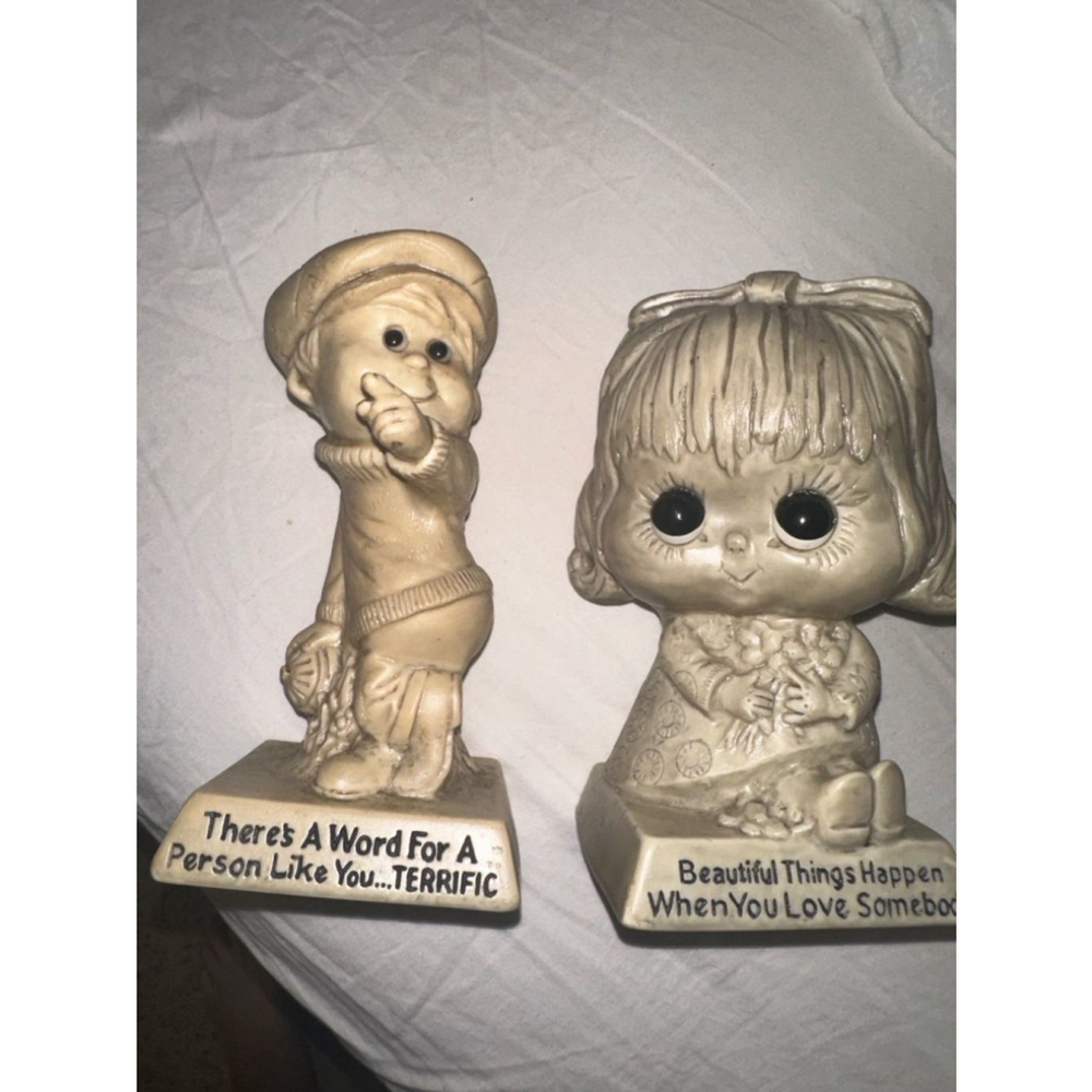 Vintage 1970 Figurine W&R Berries Co Girl and Boy